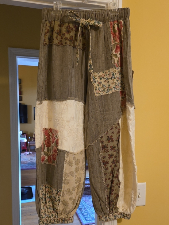 POL Pants - NWOT POL Patchwork Joggers in Olive, Cream and Floral